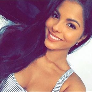 Meet your Posher, Danielle